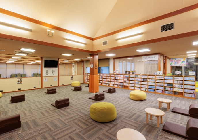 大型休憩所 漫画・雑誌・実用書コーナー